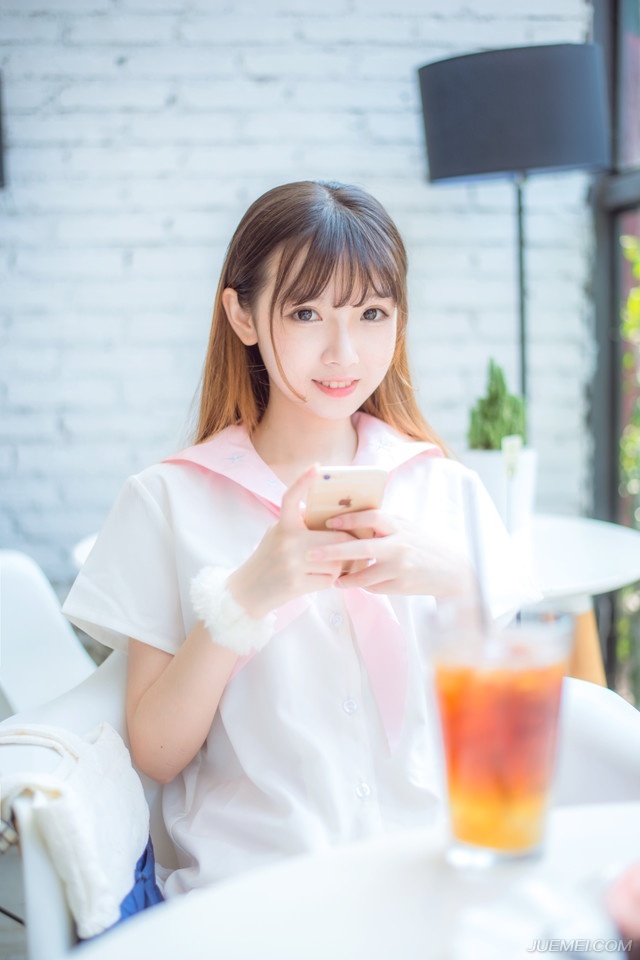 结婚证只能证明两个人躺在床上合不合法，却不能证明两个人适不适合。